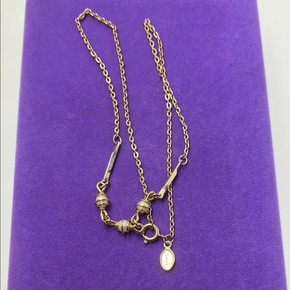 💛 Elegant Avon Gold Necklace with Pearl Accents - Picture 2 of 4